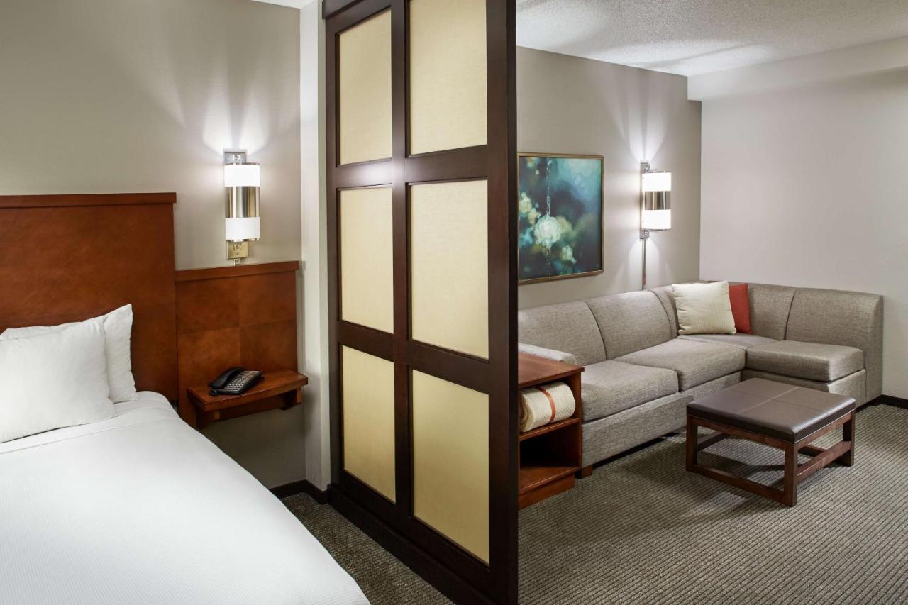 Hyatt Place Grand Rapids South Wyoming Exterior photo